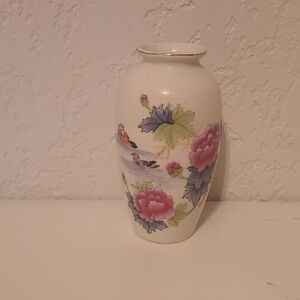 Vintage Chinese Miniature White Porcelain Birds & Floral 4in